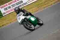 Vintage-motorcycle-club;eventdigitalimages;mallory-park;mallory-park-trackday-photographs;no-limits-trackdays;peter-wileman-photography;trackday-digital-images;trackday-photos;vmcc-festival-1000-bikes-photographs